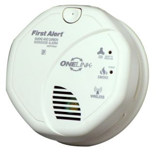 First Alert SA500B Battery Powered Wireless Interconnectable Photoelectric Smoke Alarm