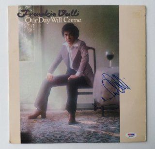 Frankie Valli Signed "Our Day Will Come" Authentic Autographed Record Album (PSA/DNA): Entertainment Collectibles