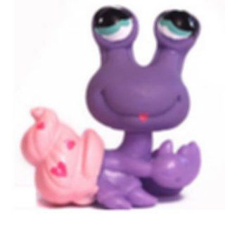 Hermit Crab # 554 (purple and pink with blue eyes)   Littlest Pet Shop Replacement Figure Loose Retired LPS Collector Toy (Out Of Package/OOP): Everything Else