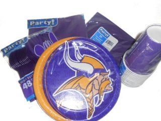 NFL Minnesota Vikings Football Party Supplies   Plates, Napkins & Cups. Plastic Silverware & Tablecover: Kitchen & Dining