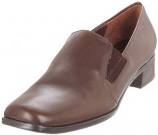 Trotters Women's Ash Loafer: Shoes