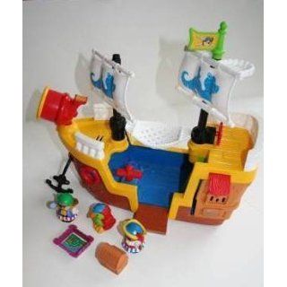 Fisher Price Little People  Lil Pirate Ship: Toys & Games
