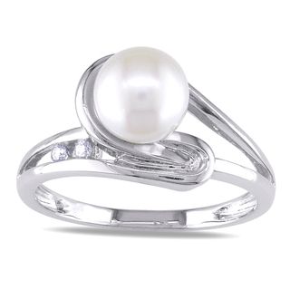 Miadora 10k White Gold Pearl and Diamond Ring (7 7.5 mm) Miadora Pearl Rings