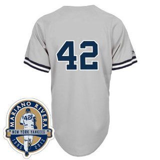 New York Yankees Replica Mariano Rivera Road Jersey w/Commemorative Retirement Patch : Sports Fan Jerseys : Sports & Outdoors