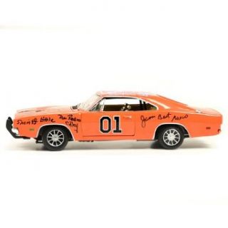 The Dukes of Hazzard Cast Autographed General Lee Diecast Car 1:18 Scale: John Schneider, Tom Wopat, Catherine Bach, James Best, Sonny Shroyer, Rick Hurst, Don Pedro Colley, George Barris: Entertainment Collectibles