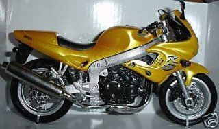 Triumph Rs 955i 1:12 Diecast Motorcycle Model Yellow: Toys & Games