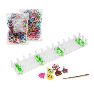 Chromo Inc Starburst Loom Band Kit with Loom Board, 600 Xtra Strength Loom Bands, 6 Assorted Charms, S Clips and Loom Tool in Retail Packaging: Toys & Games