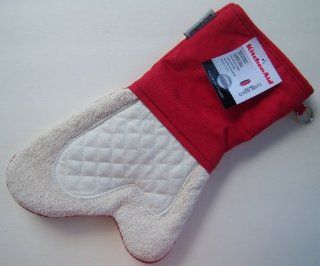 KitchenAid Cool Zone Empire Red Oven Mitt fits either hand: Kitchen & Dining