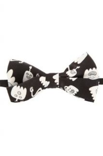 Regular Show Hi Five Ghost Bow Tie: Clothing