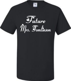 Small Black Adult Future Mrs. Tomlinson T Shirt: Clothing