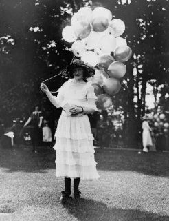 1920s photo Mrs. Orme Thornberry, balloon girl at the Near East Relief Benefi e5  