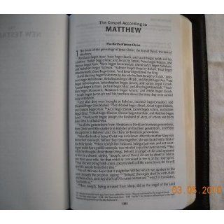 KJV Single Column Bible: Thomas Nelson: 9781418543112: Books