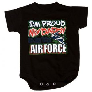 I'm Proud, My Daddy Is In the Airforce Black Baby Onesie: Baby Apparel: Clothing