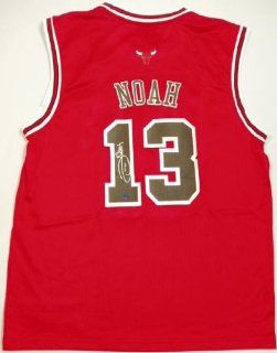 Joakim Noah Signed Jersey   Replica : Sports Related Collectibles : Sports & Outdoors