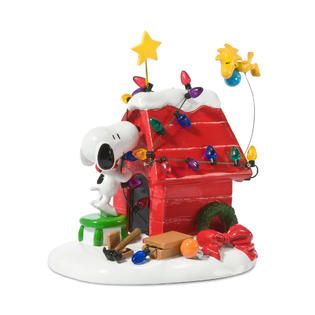 Dept 56 Getting Ready For Christmas Peanuts Village Figurine
