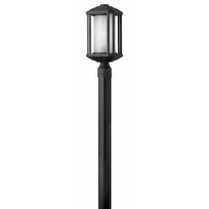Hinkley Lighting 1391BK LED LED Outdoor Light, 15W Castelle Post   Black