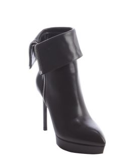 Saint Laurent Black Leather Point Toe 'janis' Cuff Ankle Boot (329224101)