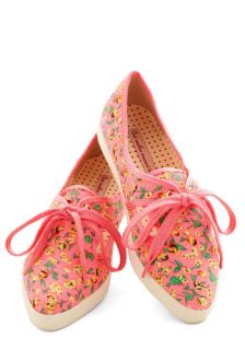 Posy for Yourself Sneaker in Pink  Mod Retro Vintage Flats